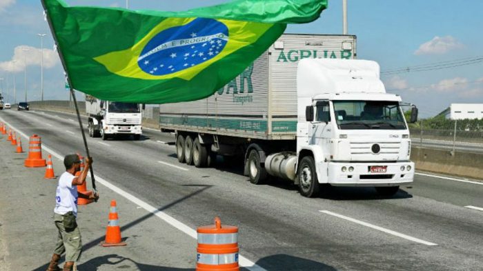 Alta do frete custará R$ 1 bilhão ao comércio
